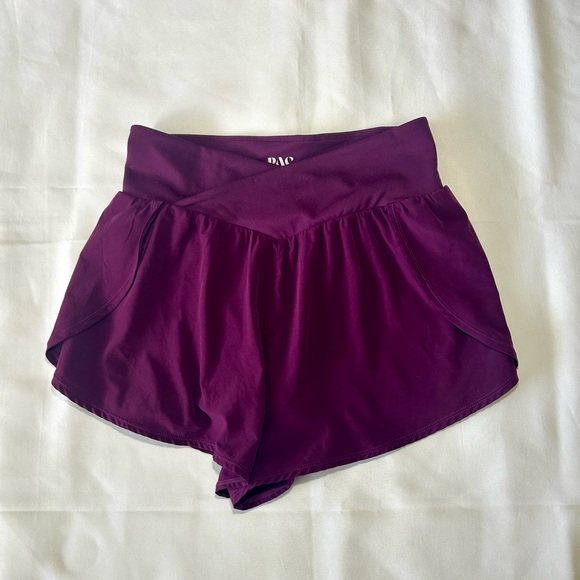 PacSun Pants - PacSun Plum Purple Athletic Butterfly Shorts w/ Spandex Short Lining Sz S